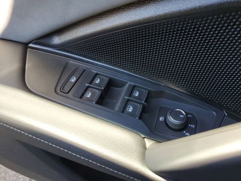 New 2026 Volkswagen Tiguan SE R-Line image 31