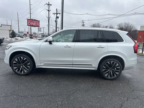 New 2026 Volvo XC90 B5 Plus w/ Protection Package Premier image 4