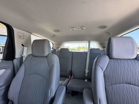 Used 2016 Chevrolet Traverse LT w/ Traveler's Package FWD image 5