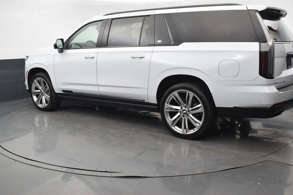Certified 2026 Cadillac Escalade ESV Sport w/ Touring Package AWD/4WD image 3