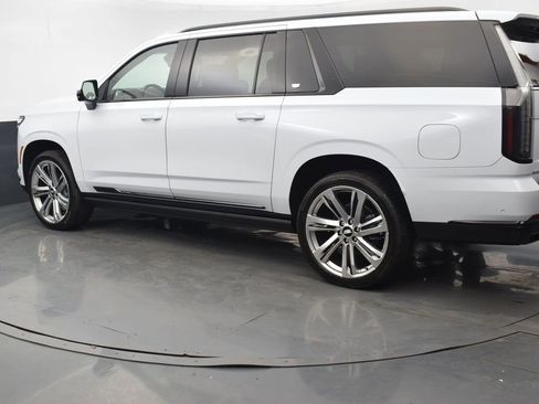 Certified 2026 Cadillac Escalade ESV Sport w/ Touring Package AWD/4WD image 3