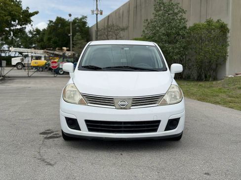 Used 2009 Nissan Versa 1.8 S image 3