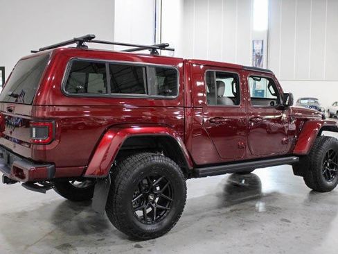 Used 2021 Jeep Gladiator Overland image 6