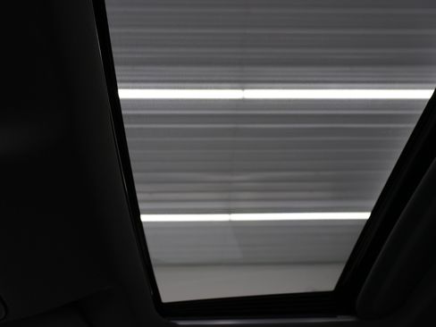 Used 2021 Chevrolet Silverado 1500 LTZ w/ LTZ Premium Package image 13