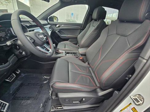 Used 2025 Audi Q3 2.0T Premium Plus w/ Premium Plus Package AWD/4WD image 22