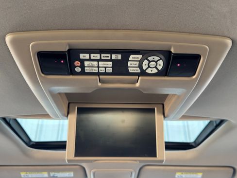 Used 2016 Honda Pilot Touring image 33