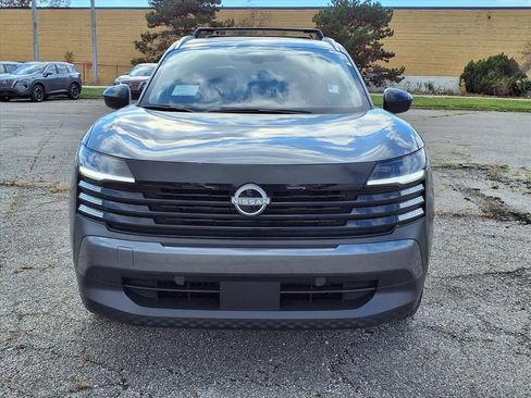 New 2026 Nissan Kicks SV w/ SV Premium Package image 2