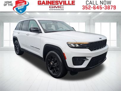 Used 2024 Jeep Grand Cherokee Altitude