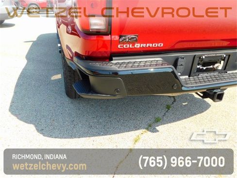 New 2025 Chevrolet Colorado Z71 w/ Midnight Edition image 6