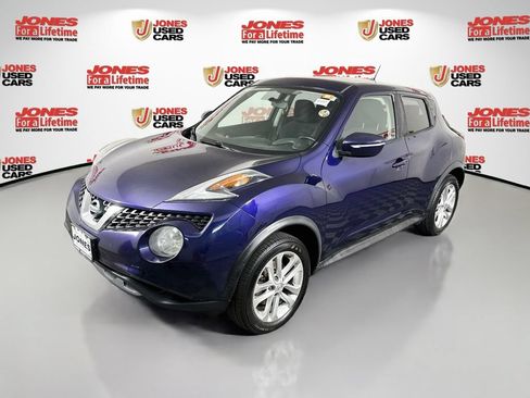 Used 2016 Nissan Juke SV AWD/4WD image 12