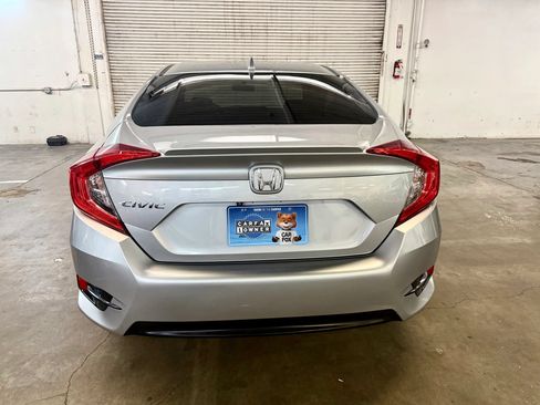 Used 2017 Honda Civic EX-T image 6