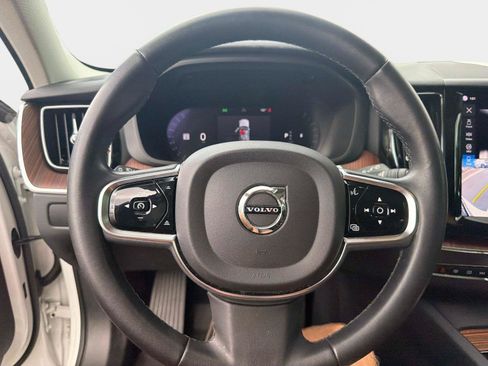 Certified 2024 Volvo XC60 B5 Plus w/ Protection Package Premier AWD/4WD image 24