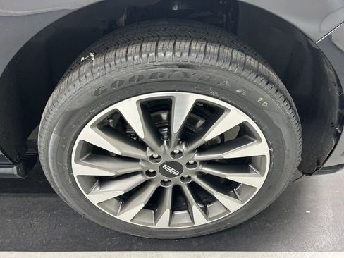 Used 2021 Lincoln Navigator L Reserve image 8