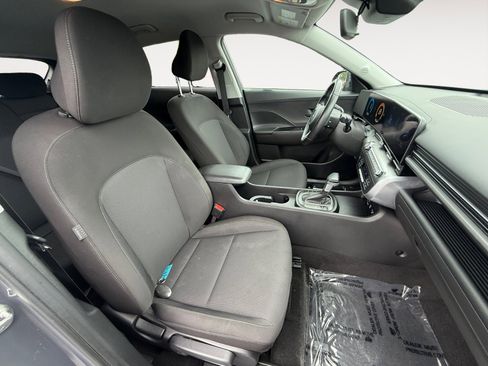 Used 2024 Hyundai Kona SEL image 19