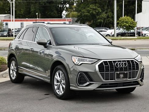 Used 2024 Audi Q3 2.0T Premium image 14