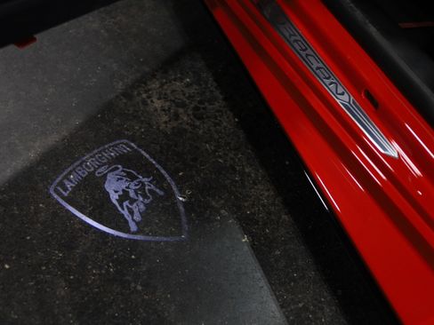 Used 2020 Lamborghini Huracan EVO AWD/4WD image 9