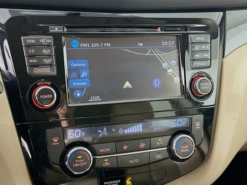 Used 2016 Nissan Rogue SL AWD/4WD image 21