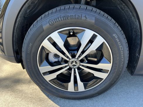 Certified 2025 Mercedes-Benz GLB 250 4MATIC image 13