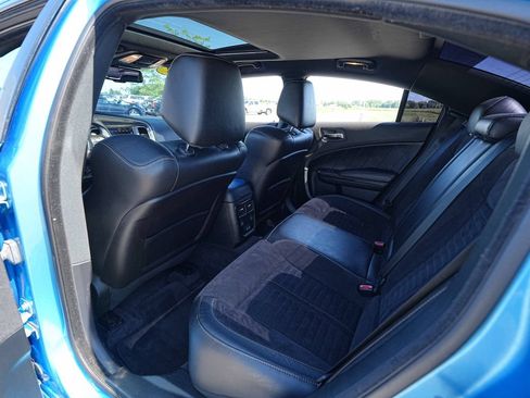 Used 2018 Dodge Charger R/T RWD image 18