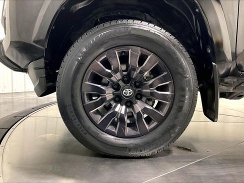 Used 2023 Toyota Tacoma Limited w/ Nightshade Package image 9