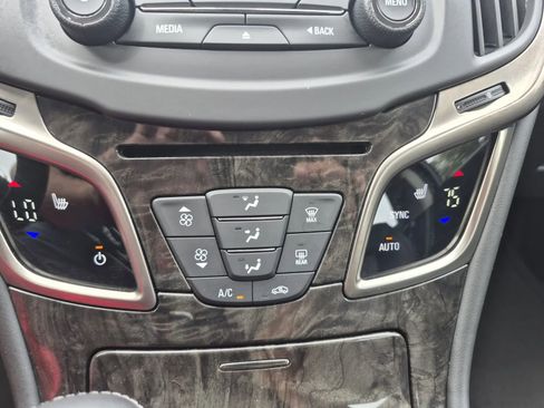 Used 2016 Buick LaCrosse Leather FWD image 26