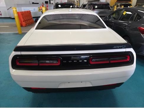 Used 2023 Dodge Challenger SRT Hellcat RWD image 4