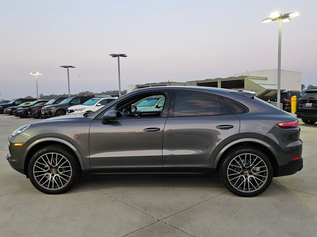Used 2020 Porsche Cayenne AWD/4WD image 9