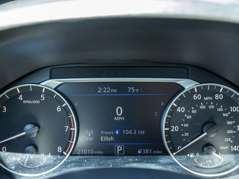 Used 2025 Nissan Altima 2.5 SV FWD image 25