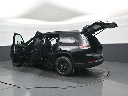 New 2026 Jeep Grand Cherokee L 4WD image 50