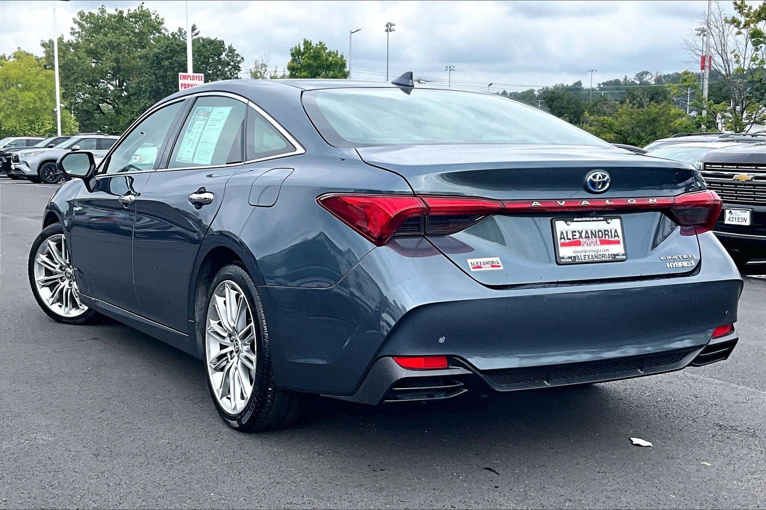 Used 2021 Toyota Avalon Limited w/ Advanced Safety Package FWD image 11
