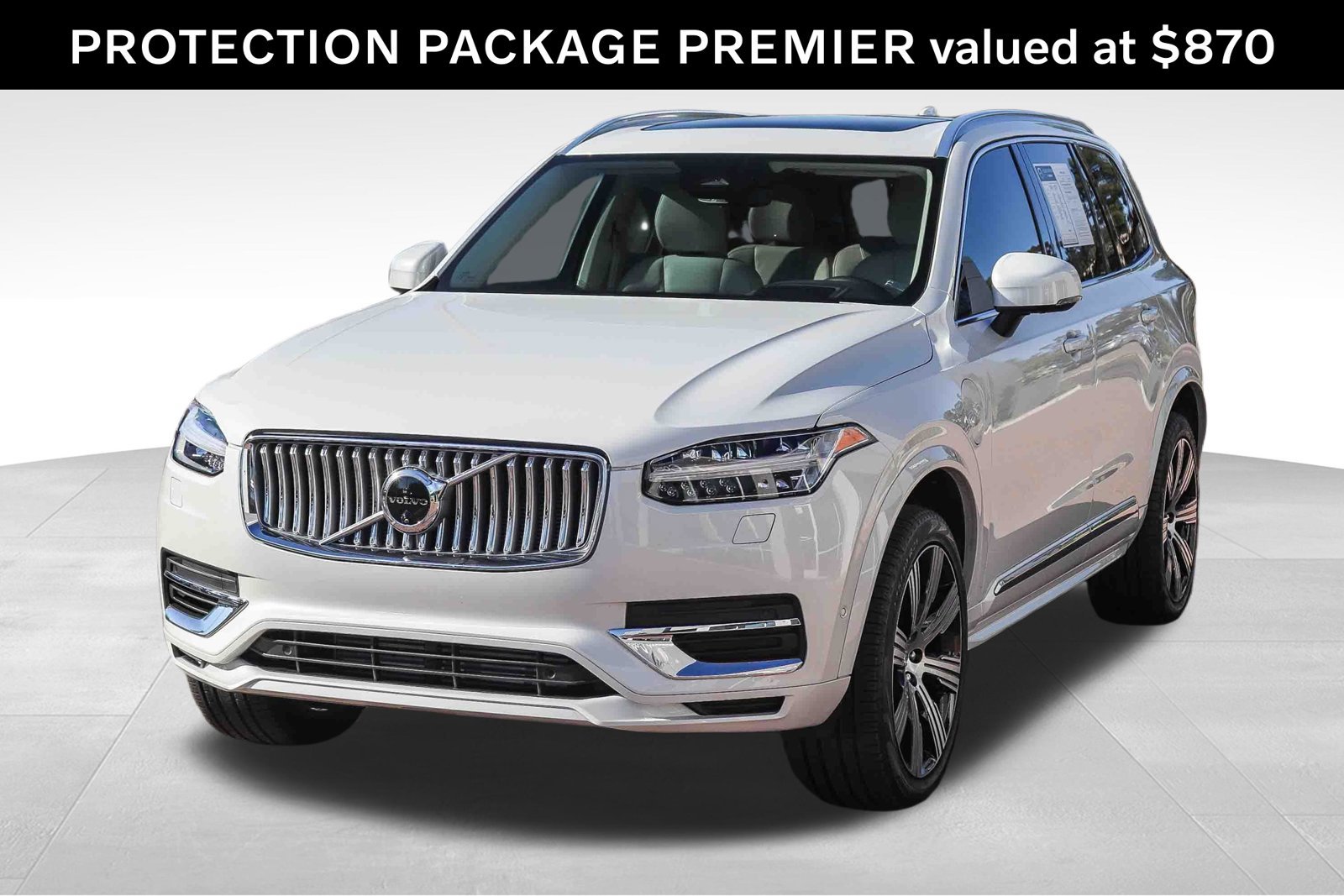 Used 2025 Volvo XC90 T8 Ultra w/ Protection Package Premier AWD/4WD image 3