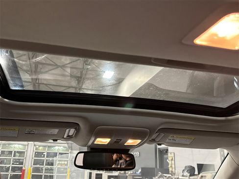 Used 2022 MAZDA CX-5 AWD 2.5 S w/ Premium Plus Pkg image 11