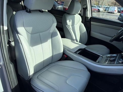 Used 2023 Hyundai Palisade SEL w/ Cargo Package image 16