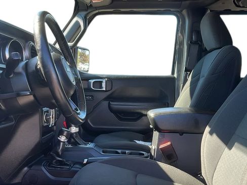 Certified 2022 Jeep Gladiator Sport image 11