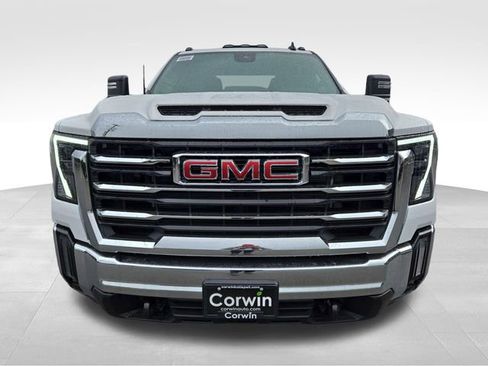 New 2026 GMC Sierra 2500 SLE w/ SLE Value Package; AWD/4WD image 4