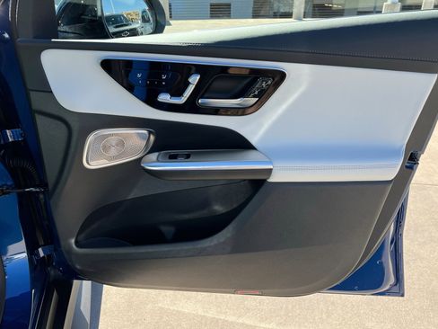 New 2026 Mercedes-Benz GLC 300 4MATIC image 23