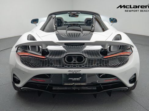 Used 2026 McLaren 750S Spider RWD image 15