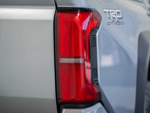 Used 2024 Toyota Tacoma TRD Off-Road w/ TRD Off Road Upgrade Package AWD/4WD image 6