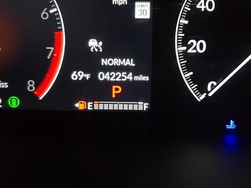 Used 2023 Honda CR-V EX image 23