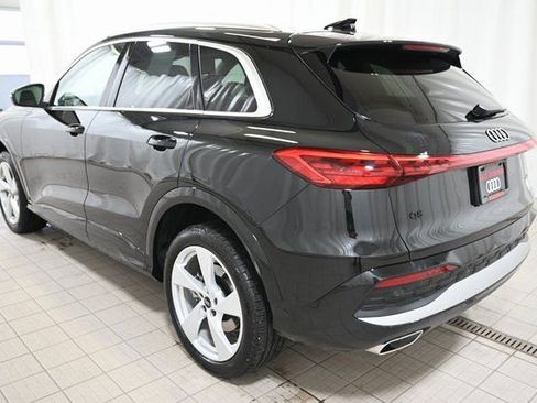 Used 2025 Audi Q5 Premium Plus w/ Premium Plus AWD/4WD image 11