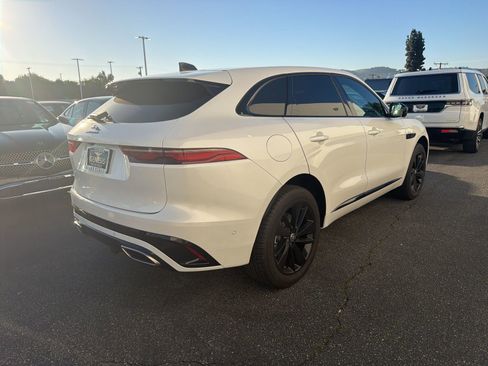 Used 2024 Jaguar F-PACE R-Dynamic S image 4