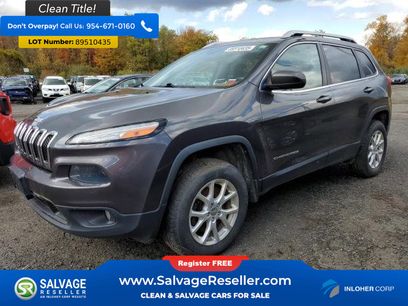 Used 2015 Jeep Cherokee Latitude w/ Comfort/Convenience Group