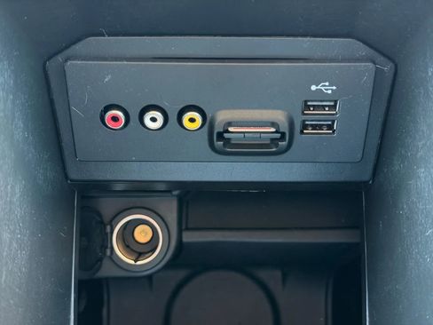 Used 2013 Ford C-MAX SE image 38