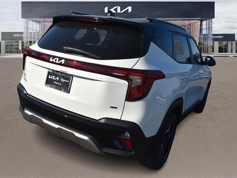 New 2026 Kia Seltos S image 3