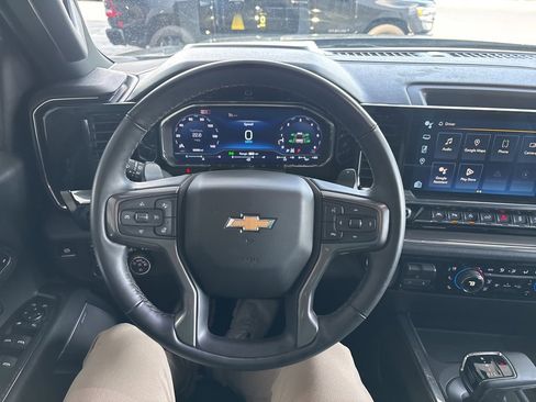 Used 2025 Chevrolet Silverado 1500 High Country w/ Technology Package image 14