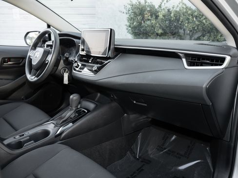 Used 2023 Toyota Corolla LE image 36