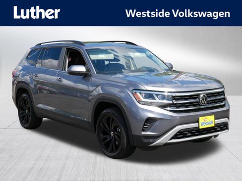 Certified 2023 Volkswagen Atlas SE w/ Panoramic Sunroof Package AWD/4WD image 1