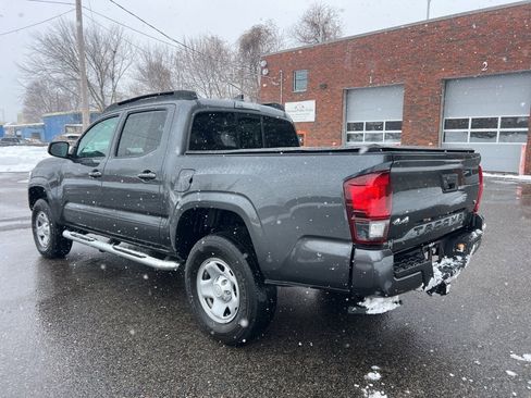 Used 2023 Toyota Tacoma SR image 3