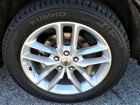 Used 2024 Dodge Durango GT image 12