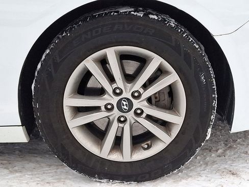 Used 2017 Hyundai Sonata SE image 32